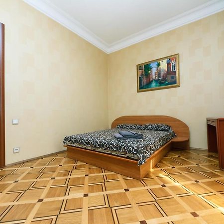 Квартира На Крещатике Kiev Luaran gambar
