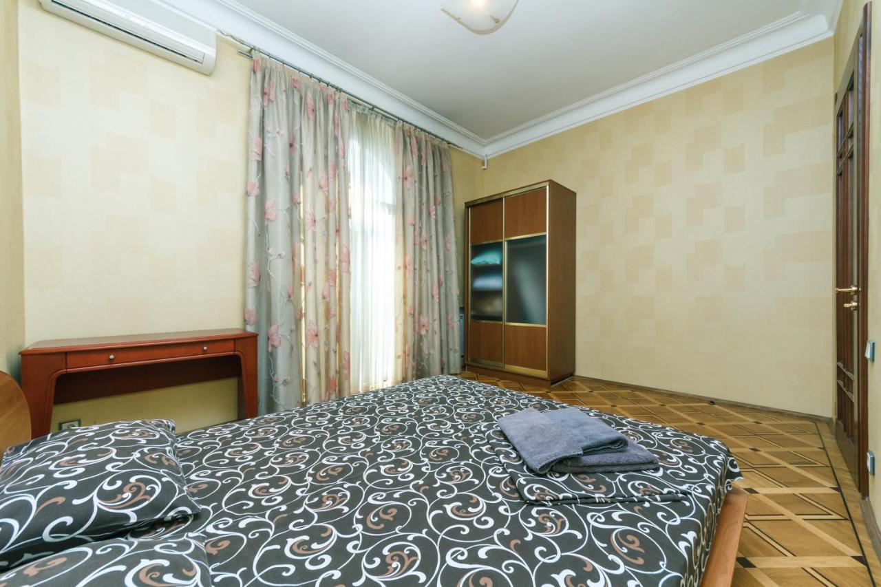 Квартира На Крещатике Kiev Luaran gambar