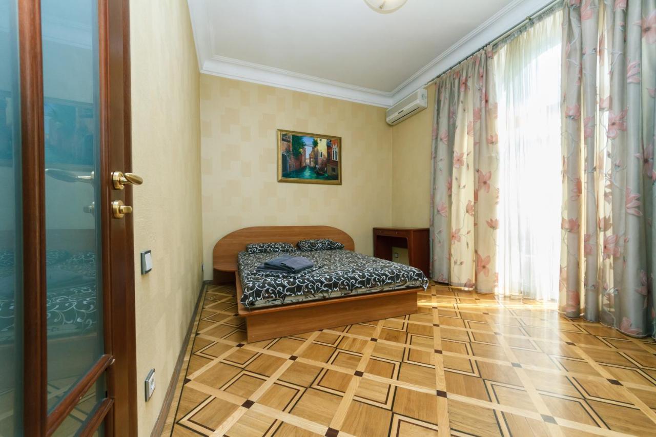 Квартира На Крещатике Kiev Luaran gambar