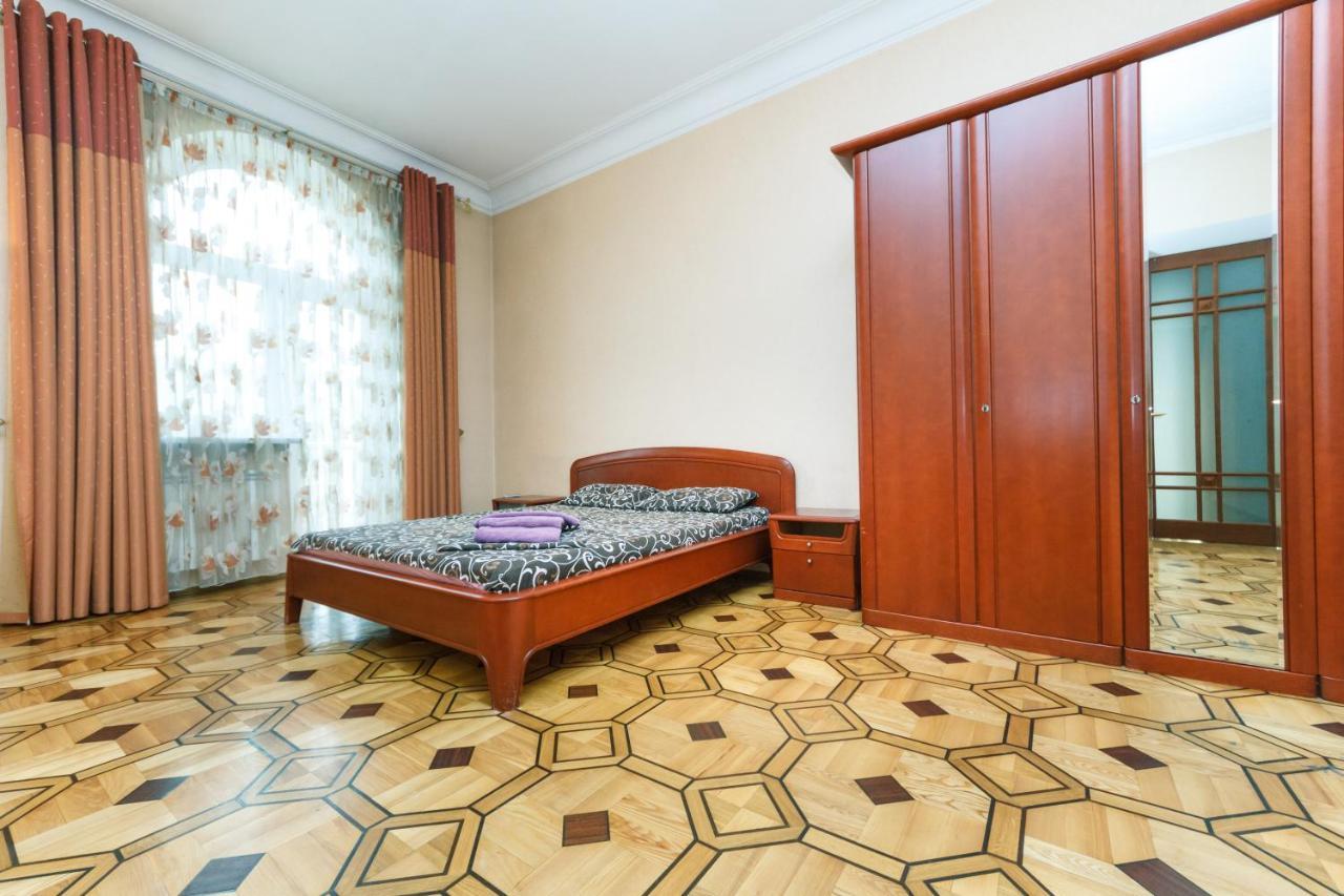 Квартира На Крещатике Kiev Luaran gambar